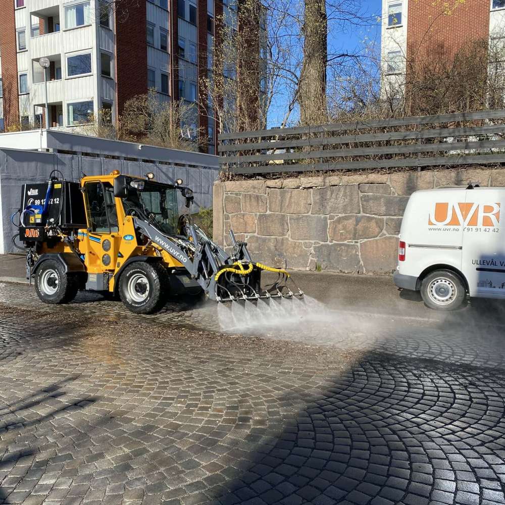 Trenger du hjelp med vårrengjøringen? | UVR - Ullevål Vaktmester og Renholdsservice AS