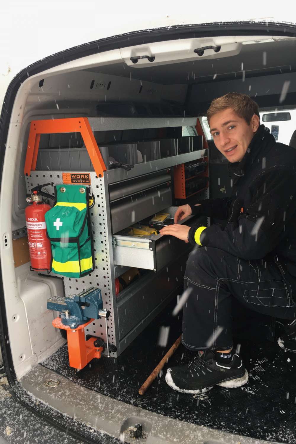 UVR hjelper deg med alt innen vaktmester-tjenester! | UVR - Ullevål Vaktmester og Renholdsservice AS