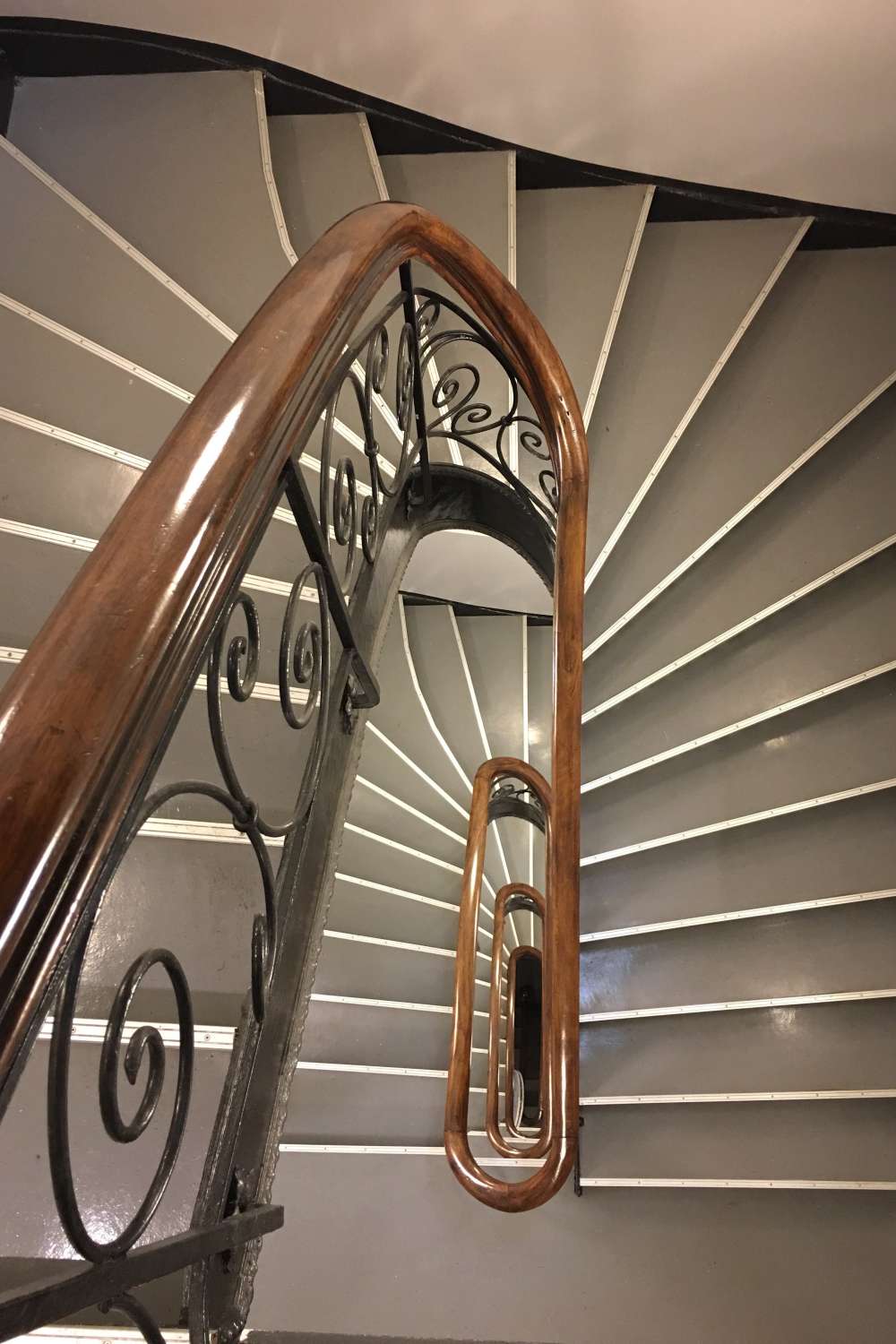 UVR hjelper deg med alt innen renhold! | UVR - Ullevål Vaktmester og Renholdsservice AS